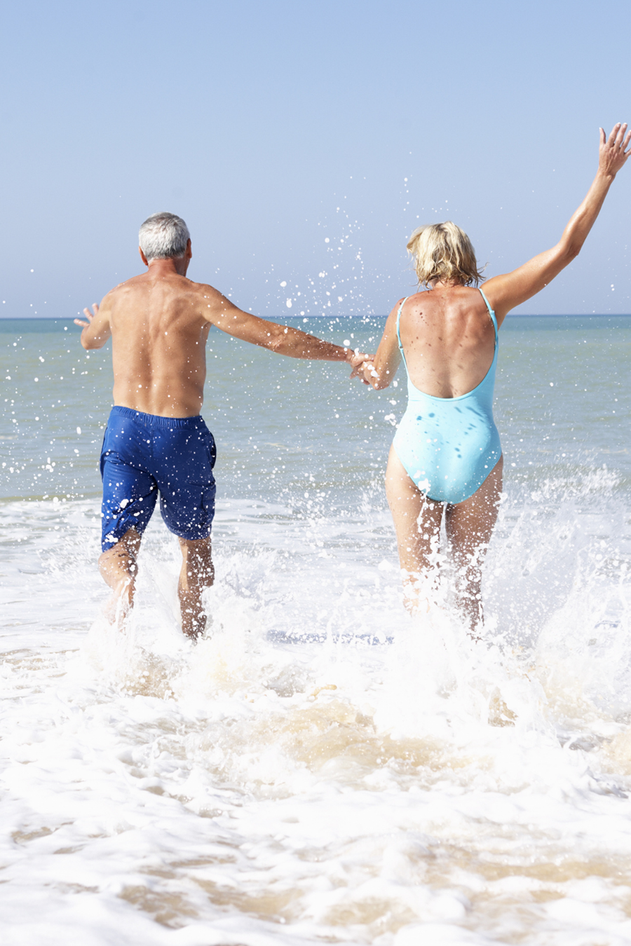 senior travellers